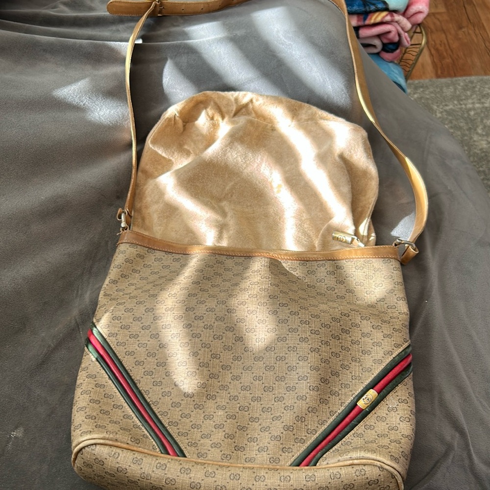 Gorgeous vintage Gucci micro GG monogram Sherry crossbody